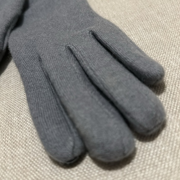 NWT GH Bass & Co. Wool Gloves-Heather Gray-Ruffle Detail - Picture 5 of 15